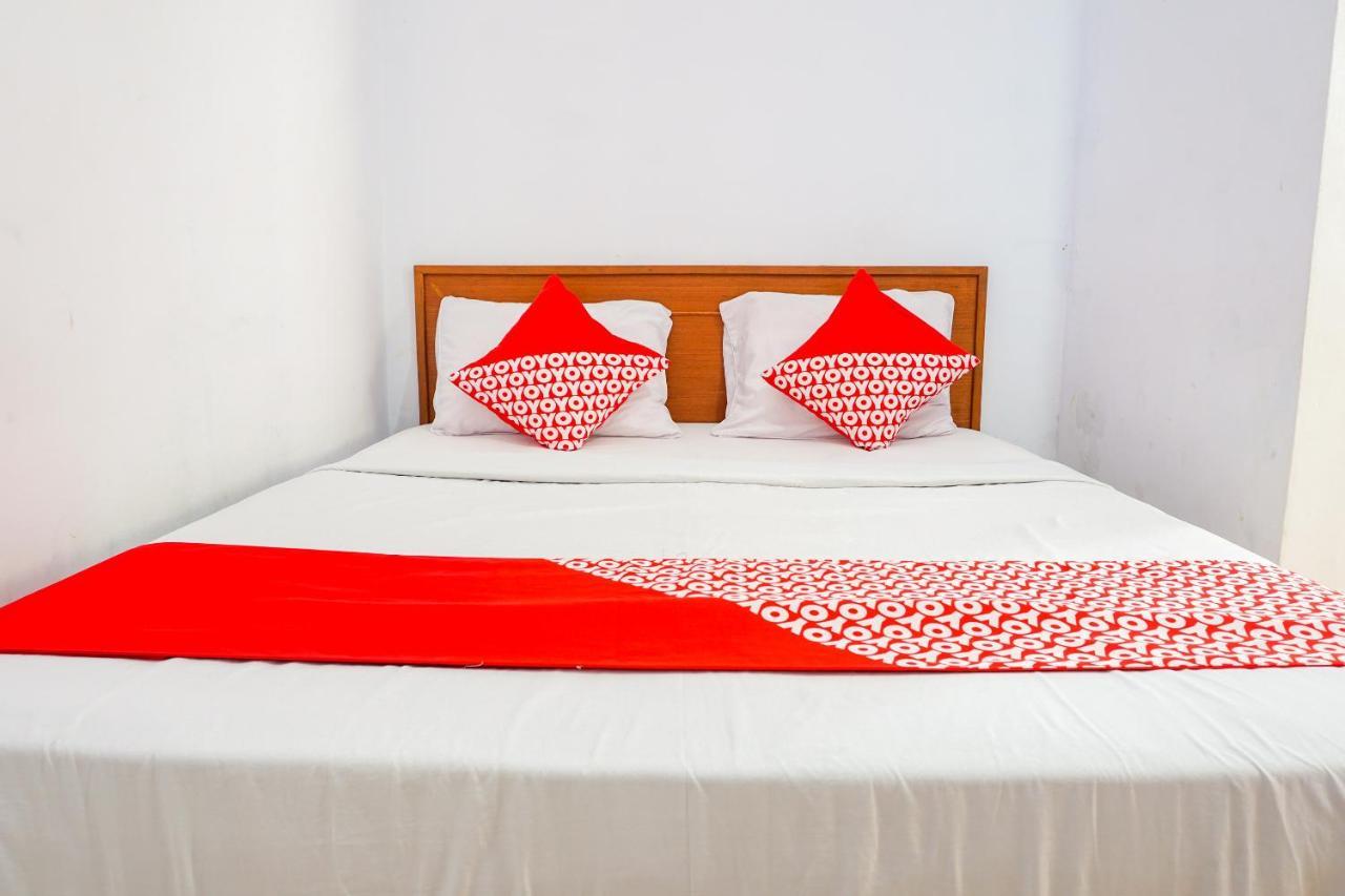 Oyo 569 Cigadung Guest House Syariah Bandung Exterior foto