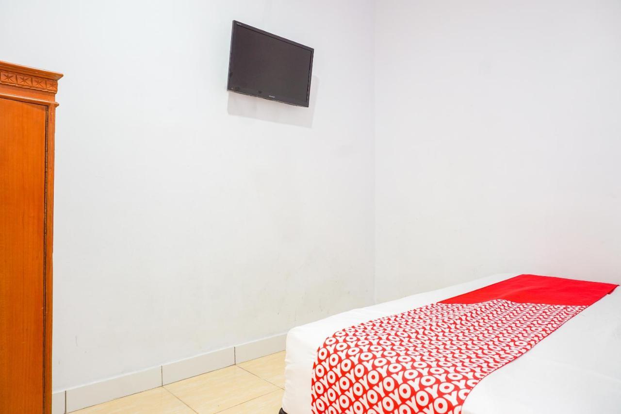 Oyo 569 Cigadung Guest House Syariah Bandung Exterior foto